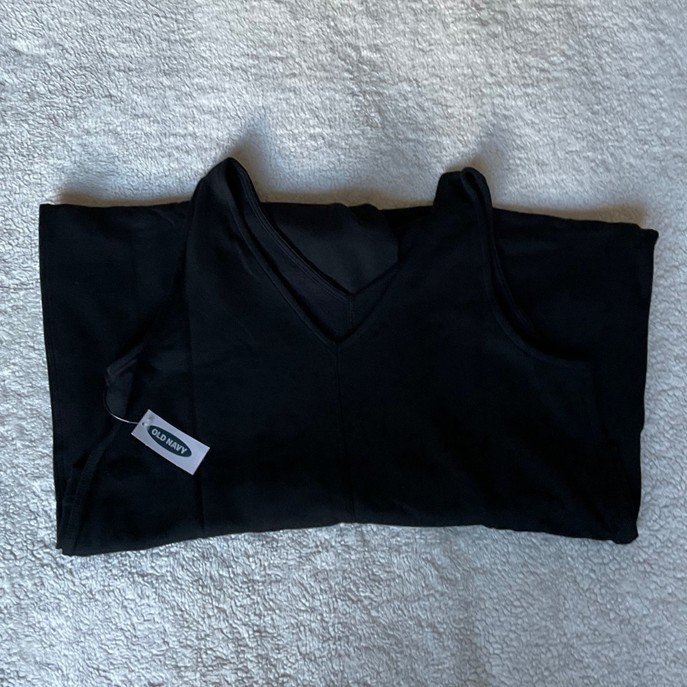 Old Navy Black Women's Jumpsuit sz. M Petite